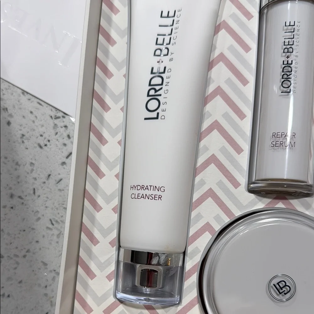 NIB AMAZING Lorde + Belle Skincare Regimen
